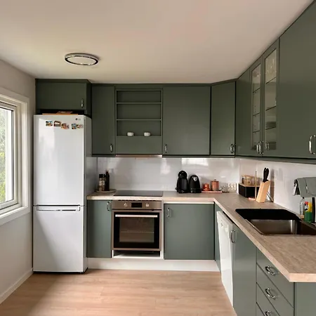 2 Bedrooms - Beautiful Near Centre 스타방에르