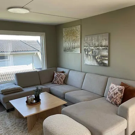 2 Bedrooms - Beautiful Near Centre * Stavanger